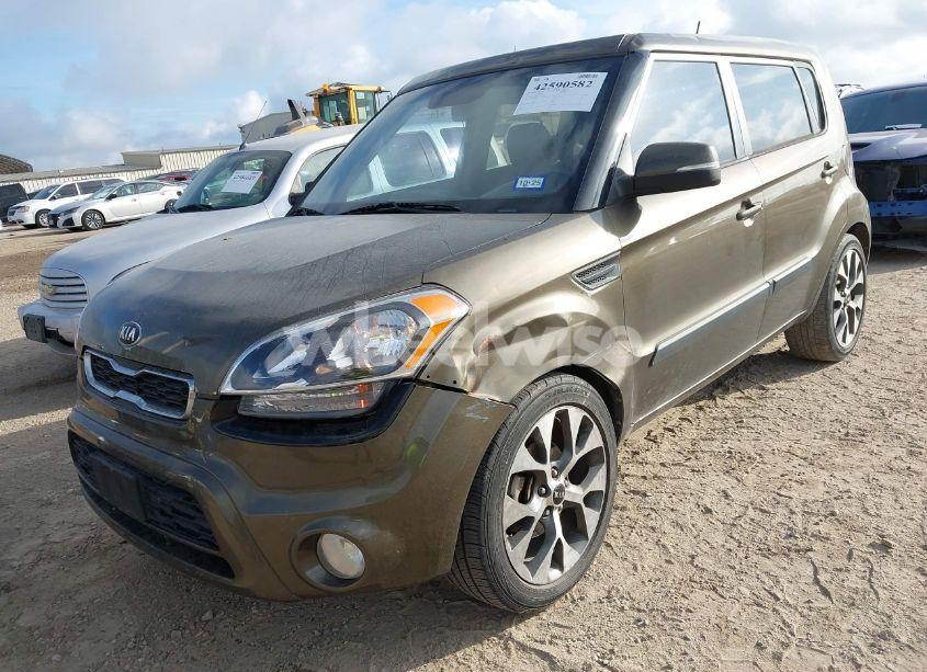 Photo 6 of 2012 Kia Soul ! (VIN KNDJT2A63C7370459)