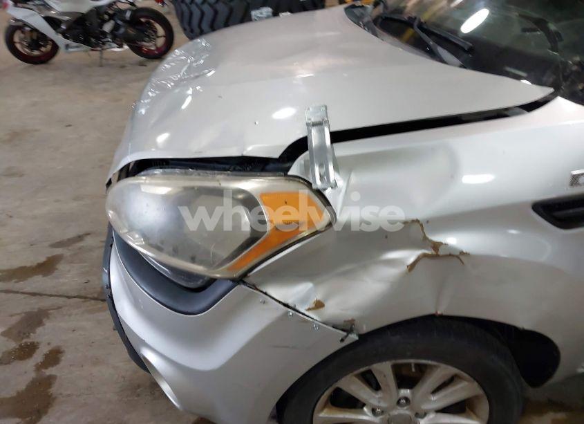 Photo 6 of 2012 Kia Soul + (VIN KNDJT2A63C7474823)