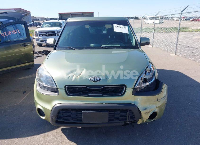 Photo 12 of 2013 Kia Soul + (VIN KNDJT2A63D7518904)