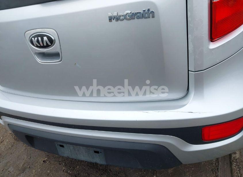 Photo 15 of 2013 Kia Soul + (VIN KNDJT2A63D7535850)