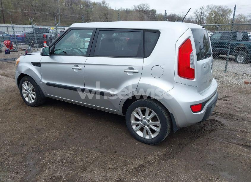 Photo 3 of 2013 Kia Soul + (VIN KNDJT2A63D7535850)