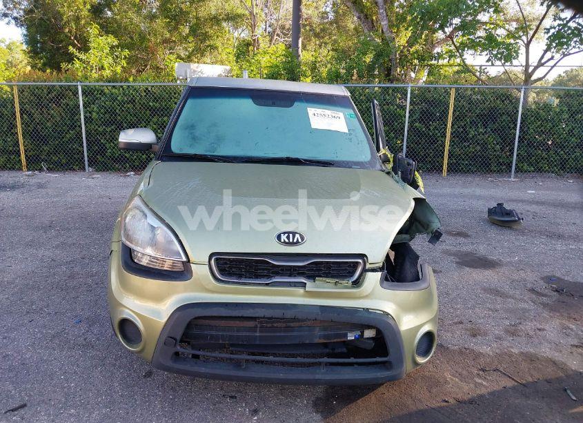 Photo 13 of 2013 Kia Soul + (VIN KNDJT2A63D7573868)
