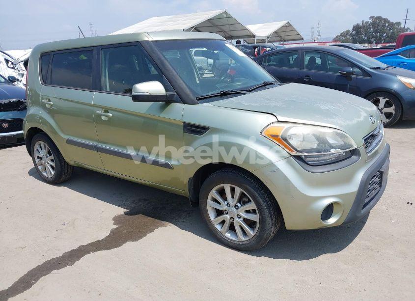 2013 Kia Soul + (VIN KNDJT2A63D7629954) main photo