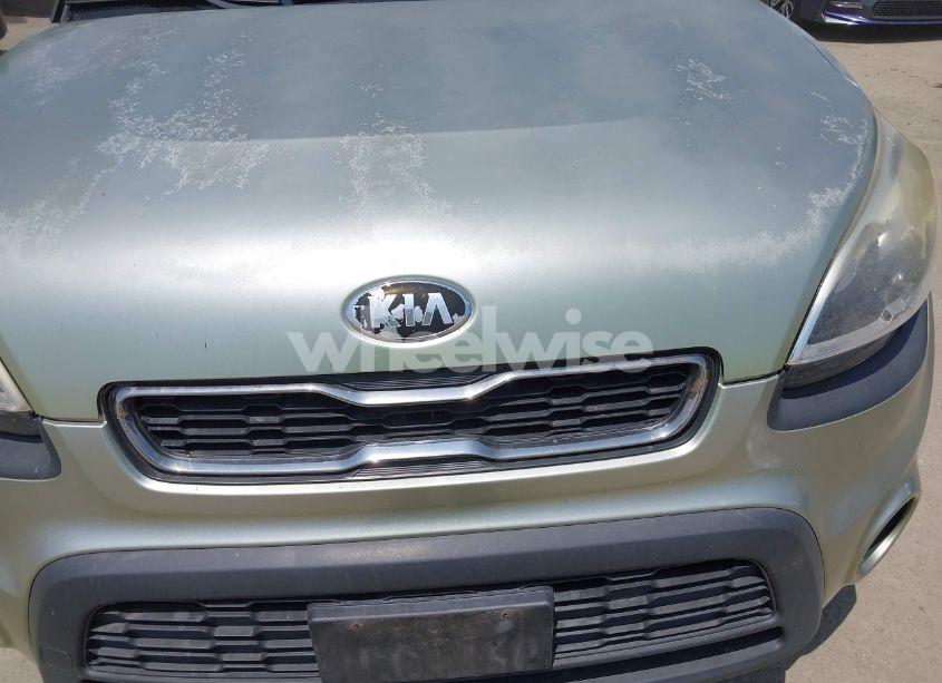 Photo 6 of 2013 Kia Soul + (VIN KNDJT2A63D7629954)