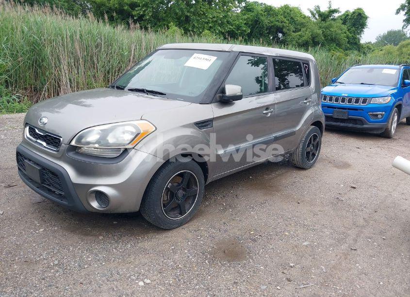 Photo 2 of 2012 Kia Soul + (VIN KNDJT2A64C7380269)