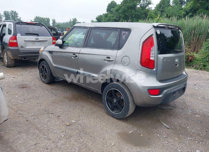 Photo 3 of 2012 Kia Soul + (VIN KNDJT2A64C7380269)
