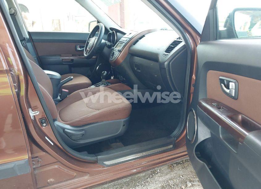 Photo 5 of 2012 Kia Soul ! (VIN KNDJT2A64C7432354)