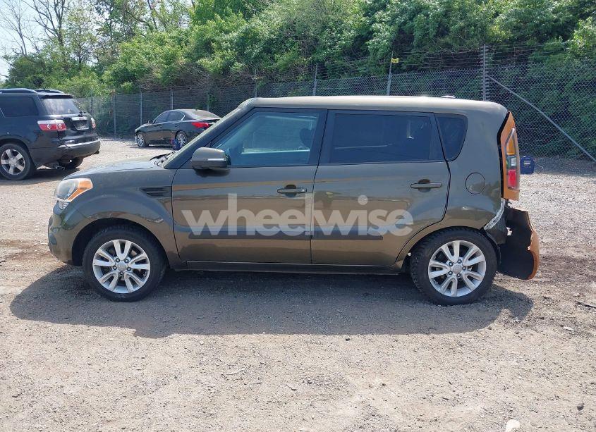 Photo 15 of 2012 Kia Soul + (VIN KNDJT2A64C7472398)