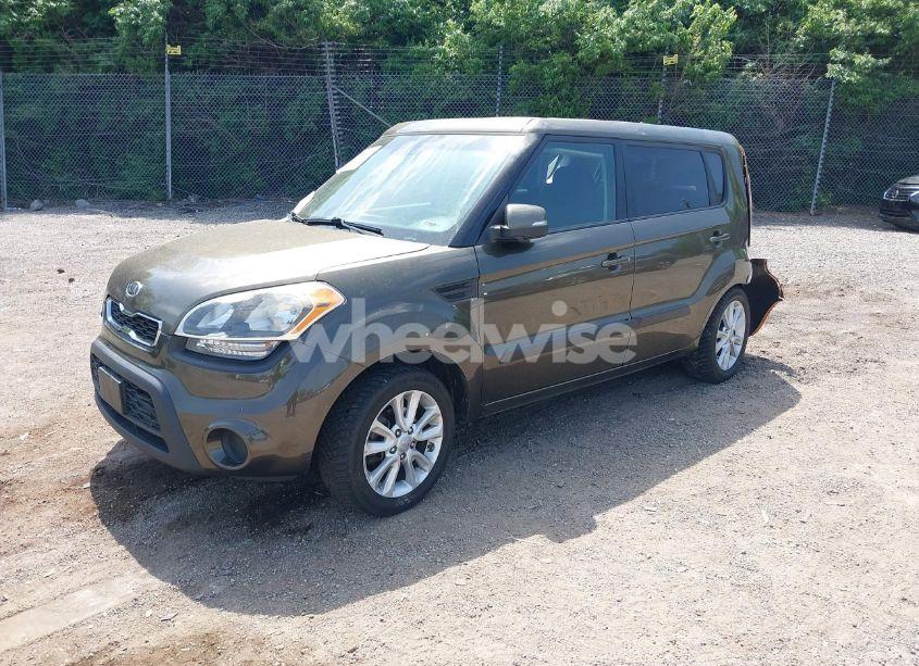 Photo 2 of 2012 Kia Soul + (VIN KNDJT2A64C7472398)