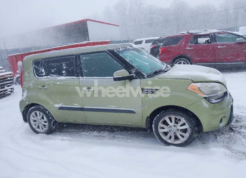 Photo 13 of 2013 Kia Soul + (VIN KNDJT2A64D7483886)