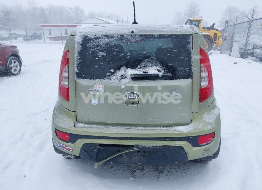 Photo 16 of 2013 Kia Soul + (VIN KNDJT2A64D7483886)