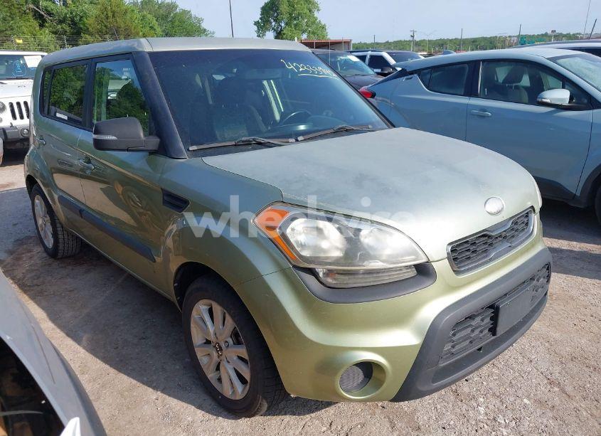 2013 Kia Soul + (VIN KNDJT2A64D7556190) main photo