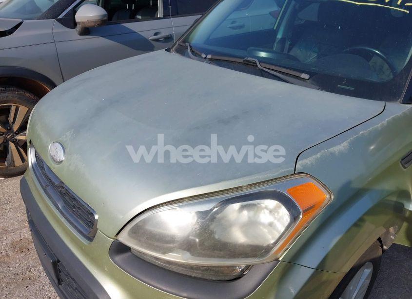 Photo 6 of 2013 Kia Soul + (VIN KNDJT2A64D7556190)