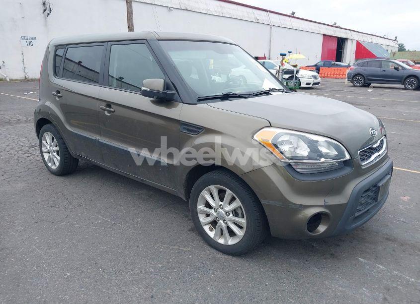 2012 Kia Soul + (VIN KNDJT2A65C7372441) main photo