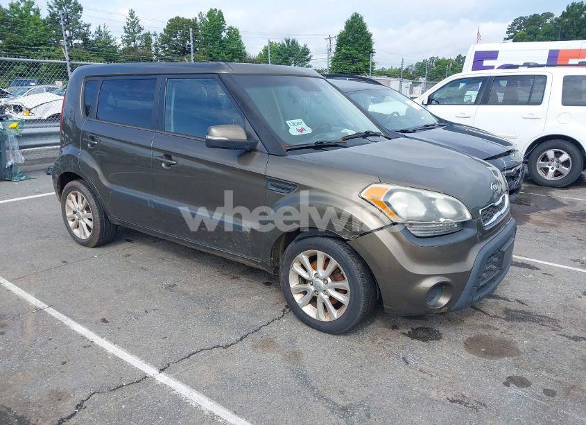 2012 Kia Soul + (VIN KNDJT2A65C7399381) main photo