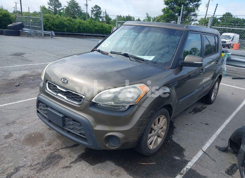 Photo 2 of 2012 Kia Soul + (VIN KNDJT2A65C7399381)