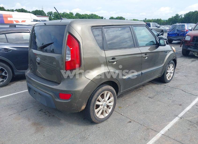 Photo 4 of 2012 Kia Soul + (VIN KNDJT2A65C7399381)