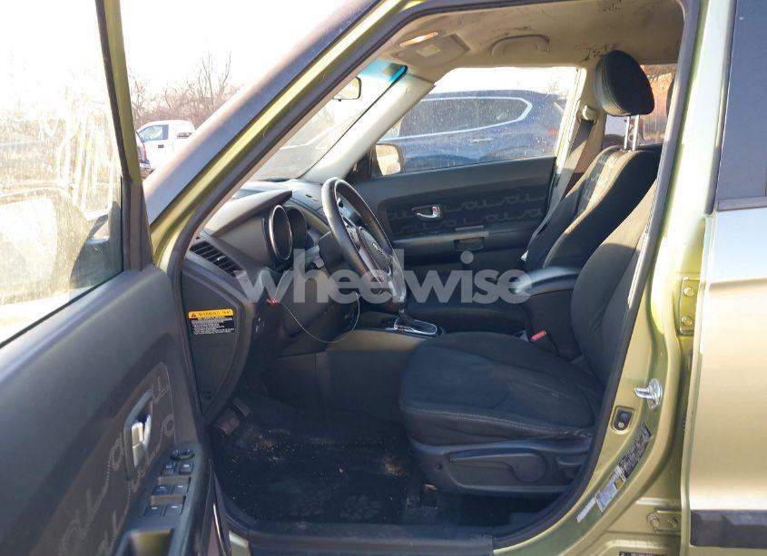 Photo 5 of 2012 Kia Soul + (VIN KNDJT2A65C7479652)