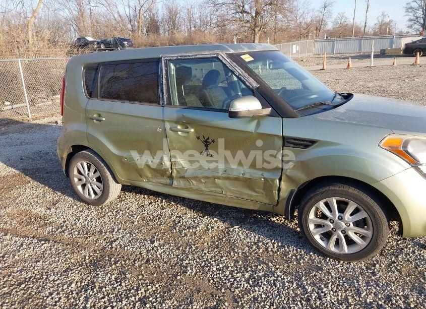 Photo 6 of 2012 Kia Soul + (VIN KNDJT2A65C7479652)