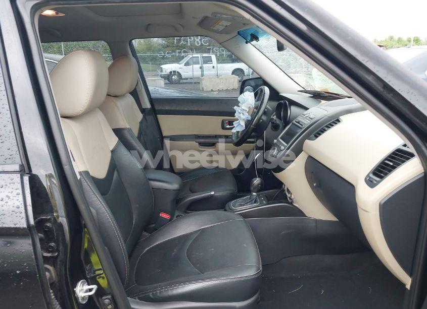 Photo 5 of 2013 Kia Soul ! (VIN KNDJT2A65D7484089)