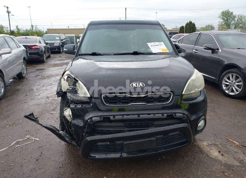 Photo 6 of 2013 Kia Soul ! (VIN KNDJT2A65D7484089)