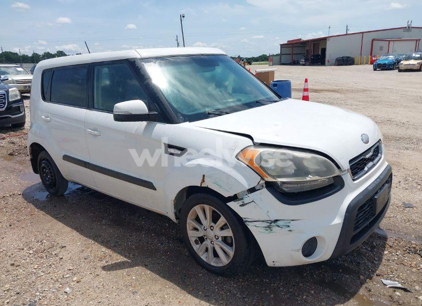 2013 Kia Soul + (VIN KNDJT2A65D7500601) main photo