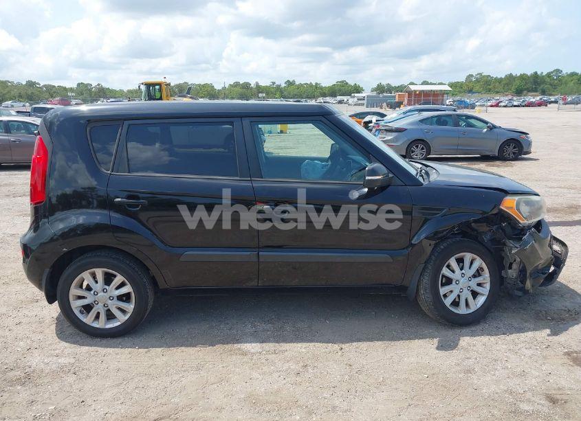 Photo 13 of 2013 Kia Soul + (VIN KNDJT2A65D7609737)