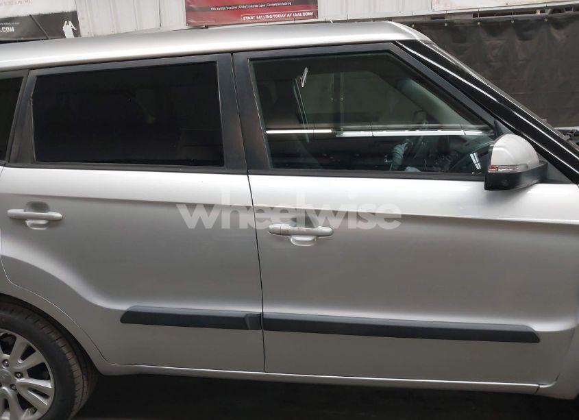 Photo 14 of 2012 Kia Soul + (VIN KNDJT2A66C7403146)