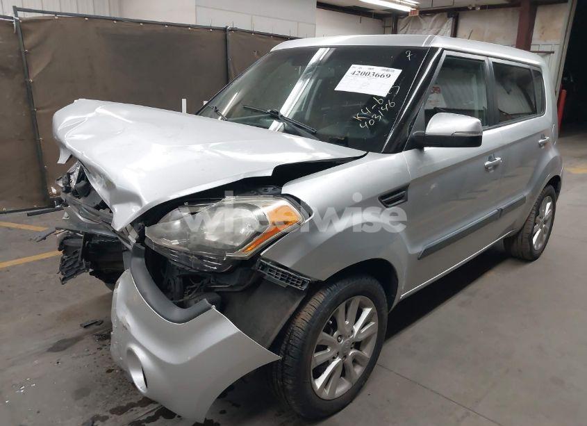Photo 2 of 2012 Kia Soul + (VIN KNDJT2A66C7403146)