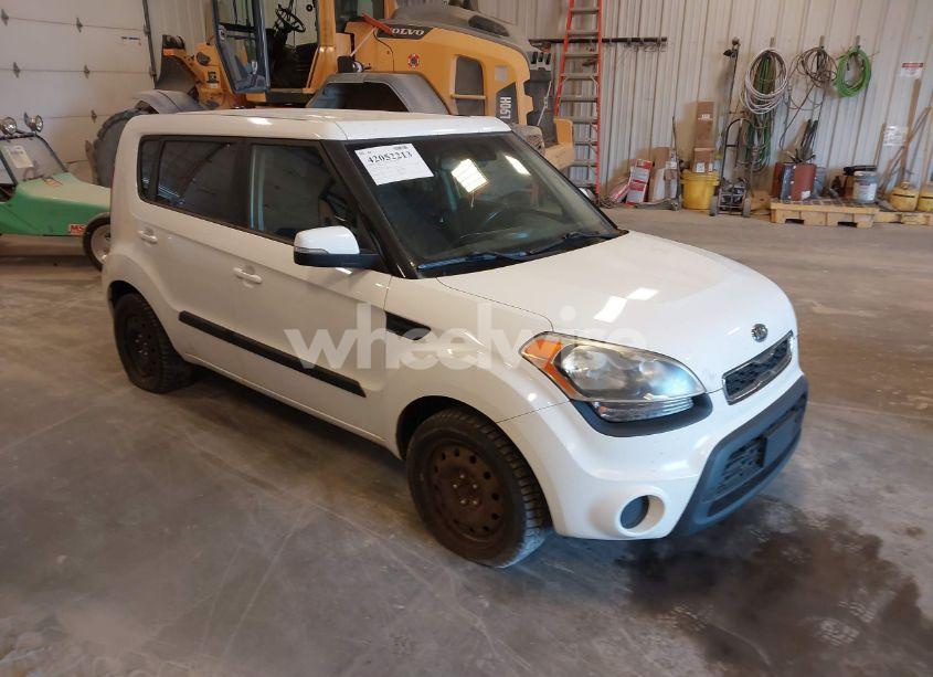 2012 Kia Soul + (VIN KNDJT2A66C7403227) main photo