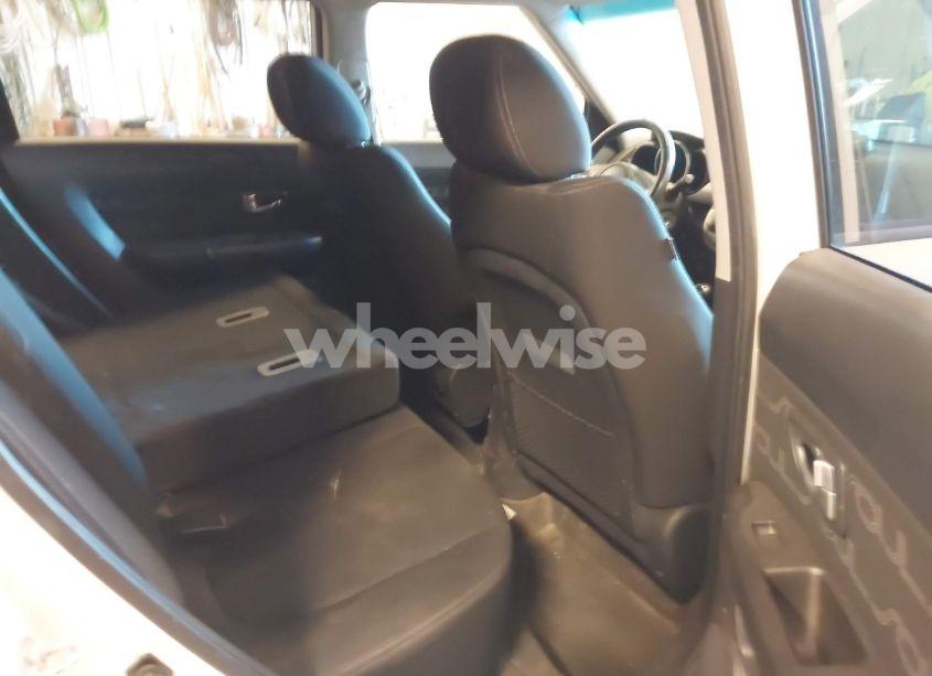 Photo 8 of 2012 Kia Soul + (VIN KNDJT2A66C7403227)