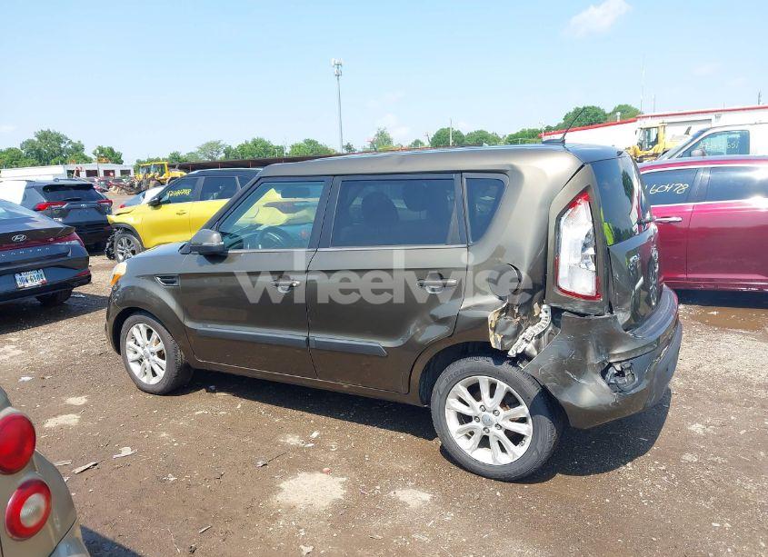 Photo 14 of 2012 Kia Soul + (VIN KNDJT2A66C7457045)