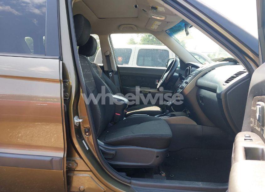 Photo 5 of 2012 Kia Soul + (VIN KNDJT2A66C7457045)