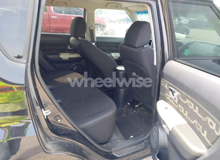 Photo 8 of 2012 Kia Soul + (VIN KNDJT2A66C7739167)