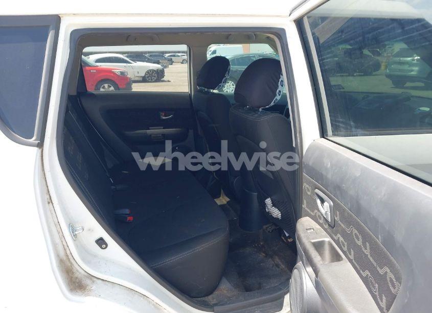 Photo 8 of 2013 Kia Soul + (VIN KNDJT2A66D7569846)
