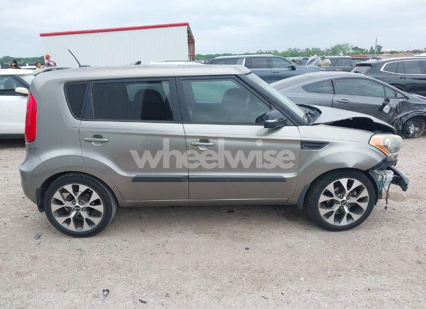 Photo 13 of 2013 Kia Soul ! (VIN KNDJT2A66D7605468)