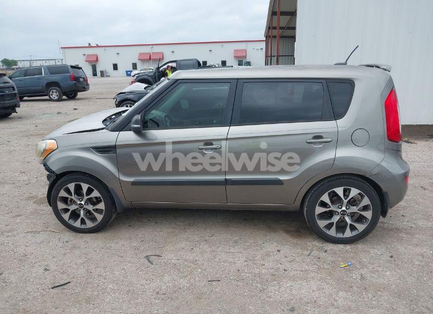 Photo 14 of 2013 Kia Soul ! (VIN KNDJT2A66D7605468)