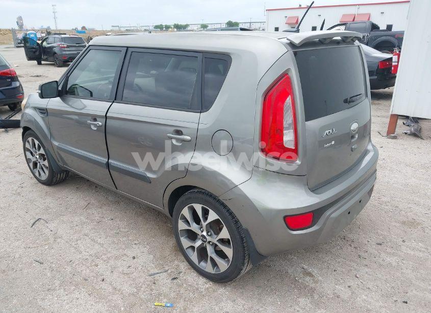 Photo 3 of 2013 Kia Soul ! (VIN KNDJT2A66D7605468)