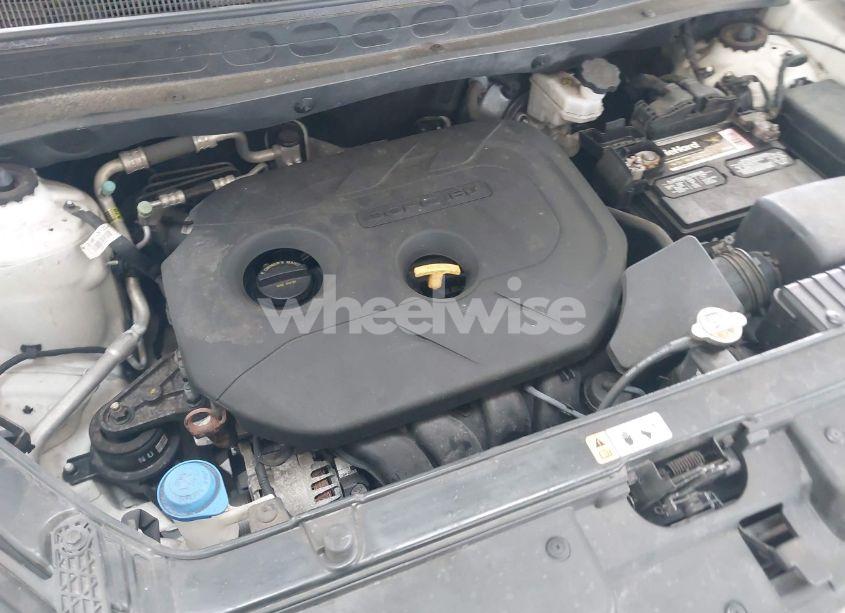 Photo 6 of 2013 Kia Soul + (VIN KNDJT2A67D7526780)