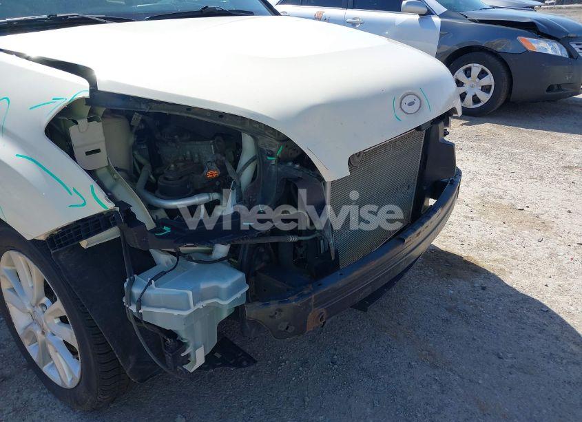 Photo 6 of 2013 Kia Soul + (VIN KNDJT2A67D7574389)