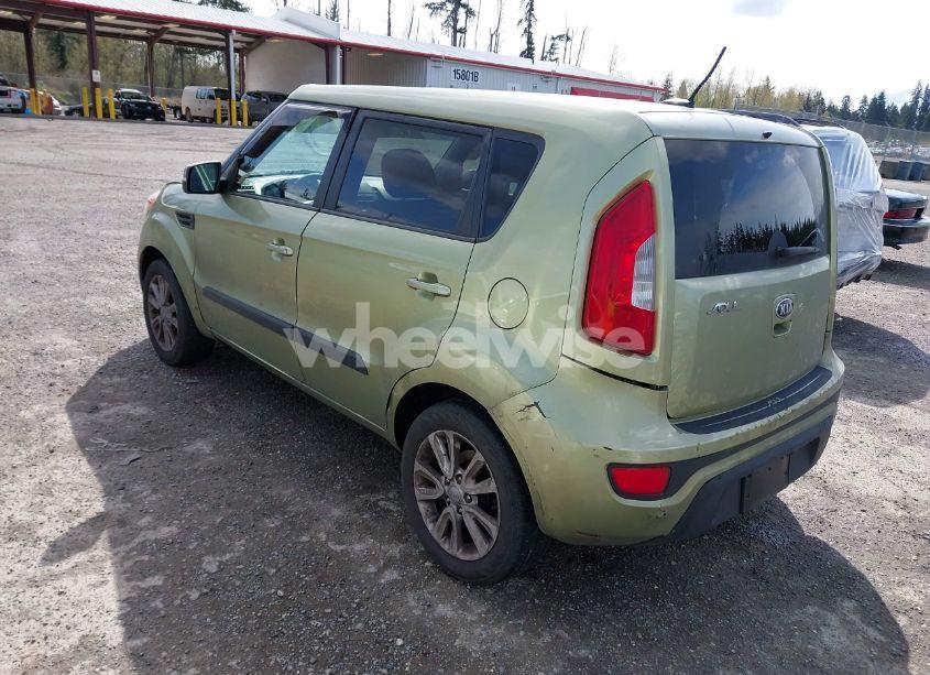 Photo 3 of 2013 Kia Soul + (VIN KNDJT2A67D7578295)