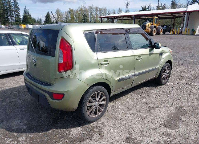 Photo 4 of 2013 Kia Soul + (VIN KNDJT2A67D7578295)