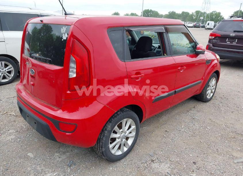 Photo 4 of 2012 Kia Soul + (VIN KNDJT2A68C7367010)