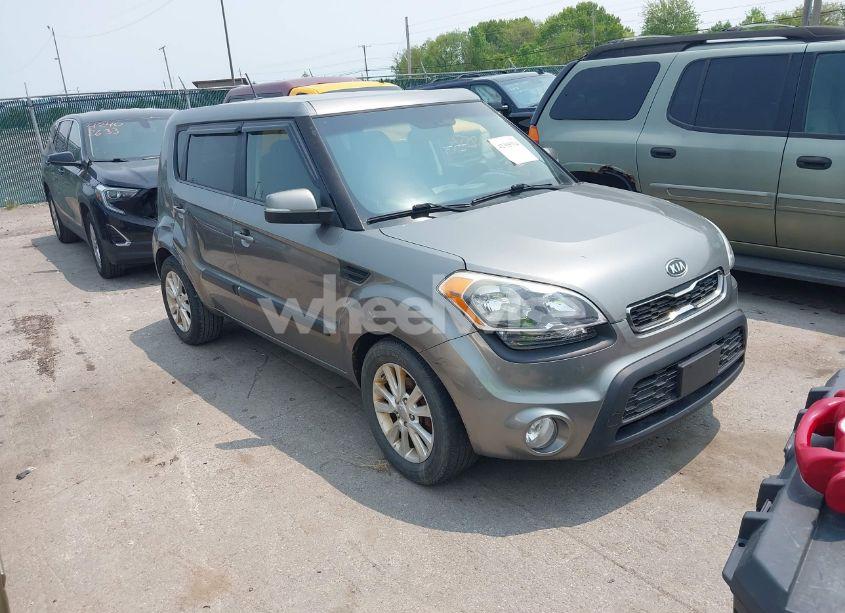 2012 Kia Soul + (VIN KNDJT2A68C7368822) main photo