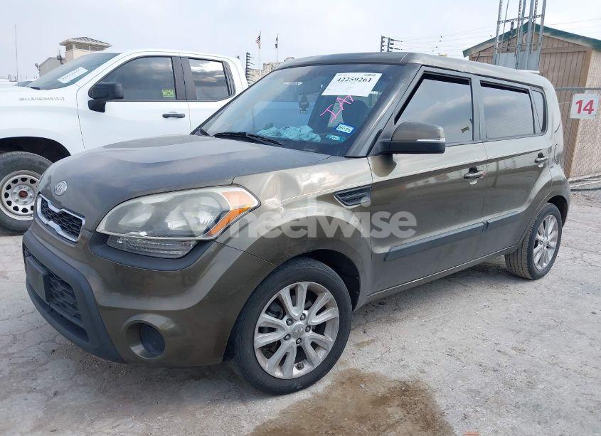 Photo 2 of 2012 Kia Soul + (VIN KNDJT2A68C7369873)