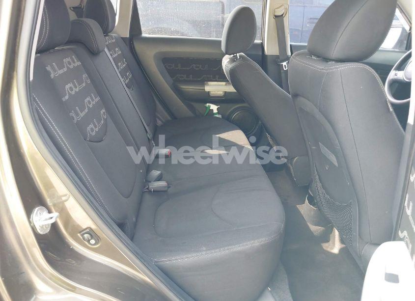 Photo 8 of 2012 Kia Soul + (VIN KNDJT2A68C7369873)