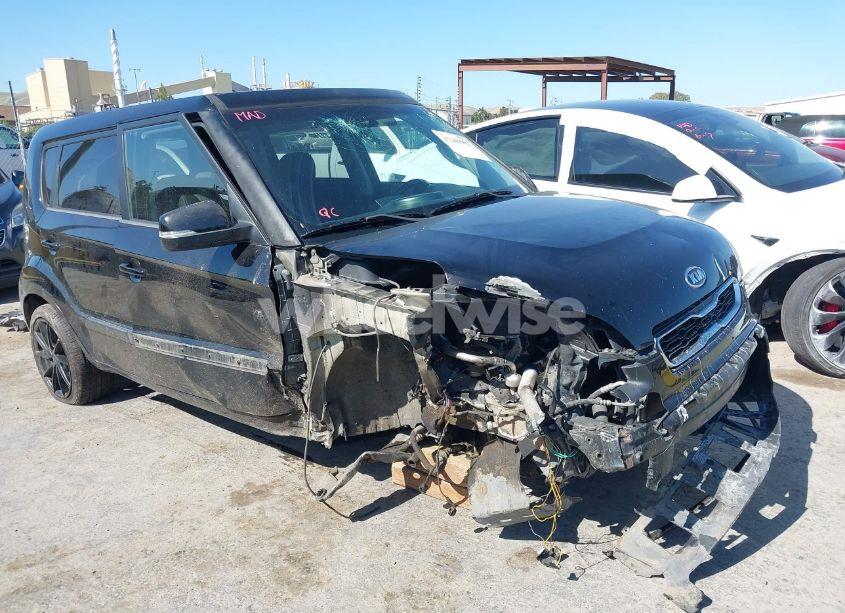 Photo 13 of 2012 Kia Soul + (VIN KNDJT2A68C7418828)