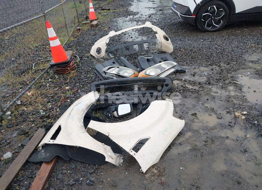 Photo 12 of 2013 Kia Soul + (VIN KNDJT2A68D7527873)