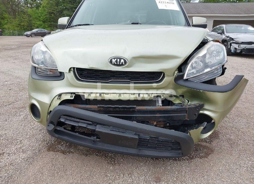 Photo 6 of 2013 Kia Soul + (VIN KNDJT2A68D7550568)