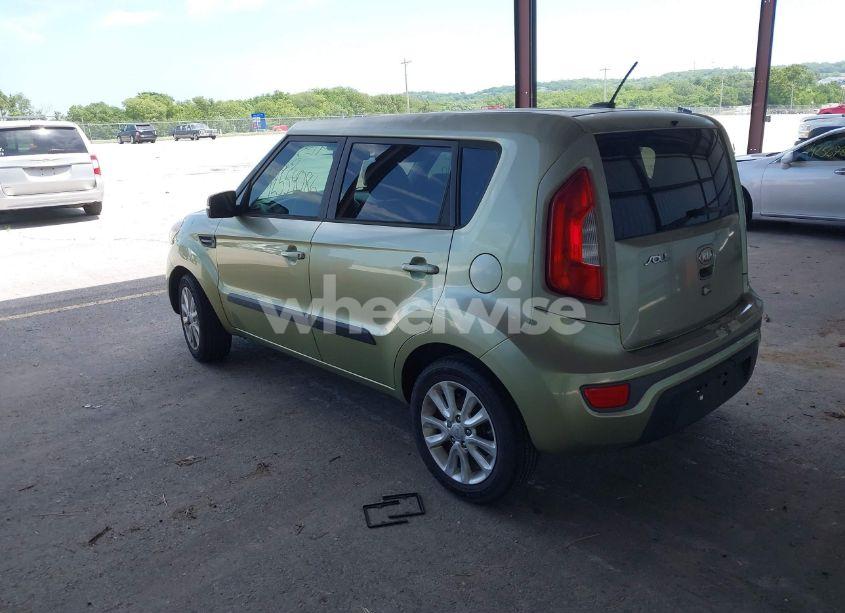 Photo 3 of 2012 Kia Soul + (VIN KNDJT2A69C7440109)